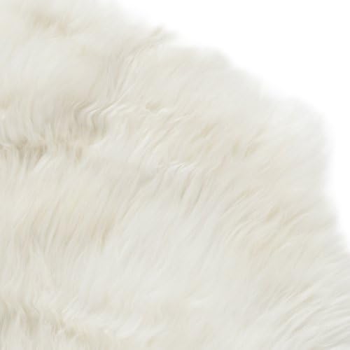SAFAVIEH Sheep Skin Collection Accent Rug - 4' x 6', Natural & White, Handmade Rustic Glam Genuine Pelt, 3.4-inch Thick Ideal for High Traffic Areas in Entryway, Living Room, Bedroom (SHS211A)