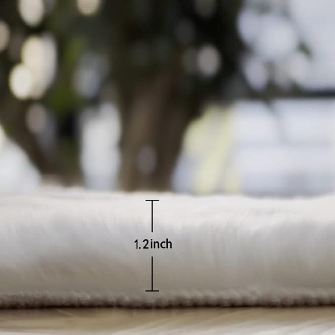 White Faux Bunny Fluffy Fur Rug Washable Area Rugs for Living Room Nursery Rugs for Bedroom 2x3 Rectange Rug Cute Home Décor