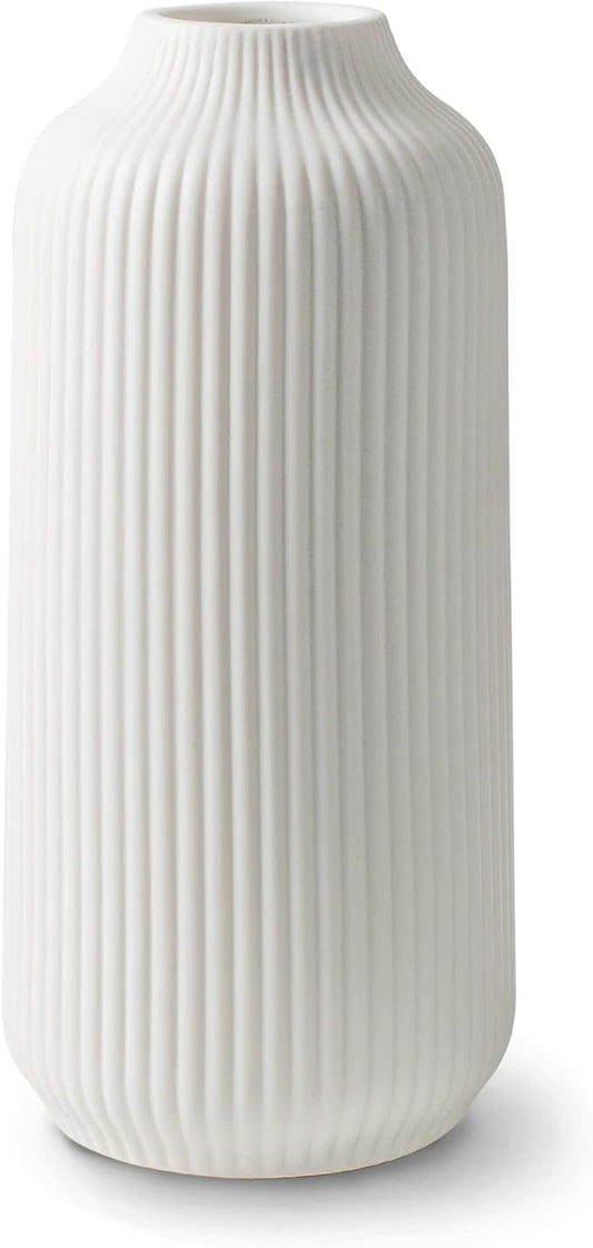 Ceramic Vase in Nordic Style, Decovase for Pampas Grass as Boho Deco, Vase White Matt 8 inch for Flowers, Scandinavian Design Home Decoration for Fresh Flowers, Dried Flowers (Size M)
