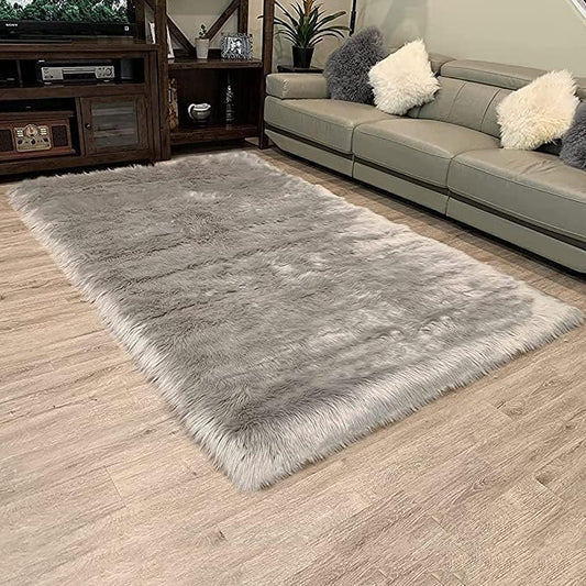 LAMBZY High Pile Super Soft Faux Sheepskin Rug (Grey, 2'x3')