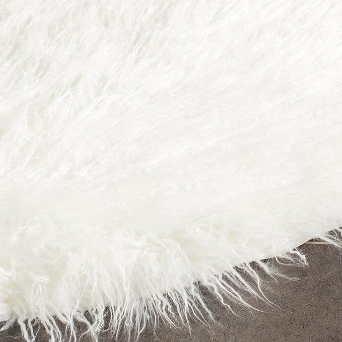SAFAVIEH Faux Sheep Skin Collection 6' x 9' Ivory FSS117A Silken Glam 2.35-inch Thick Area Rug