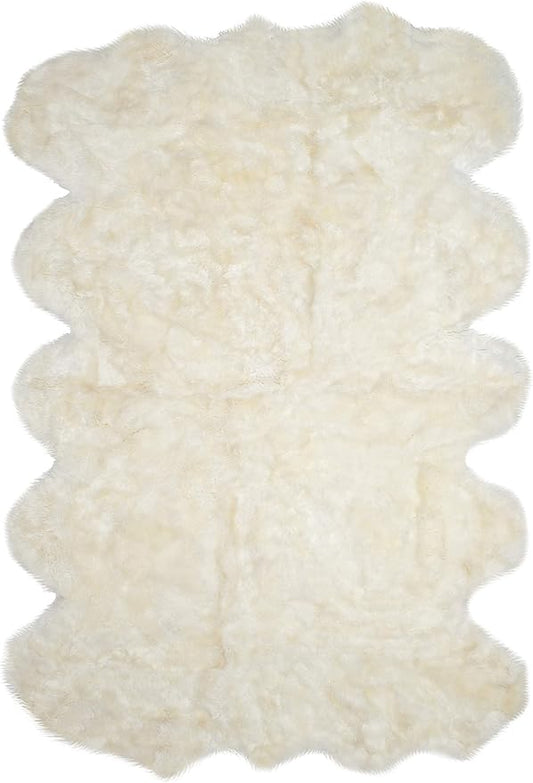 SAFAVIEH Sheep Skin Collection Area Rug - 6' x 9', Natural & White, Handmade Rustic Glam Genuine Pelt, 3.4-inch Thick Ideal for High Traffic Areas in Living Room, Bedroom (SHS211A)