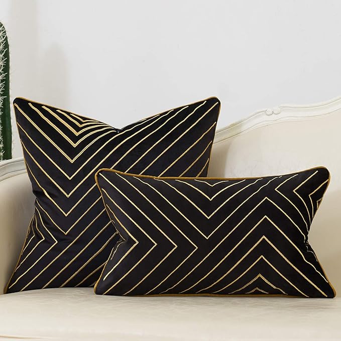 Avigers 18 x 18 Inch Black Gold Striped Geometric Lines Embroidery Velvet Cushion Case Luxury Modern Throw Pillow Cover Decorative Pillow for Couch Living Room Bedroom Car 45 x 45cm
