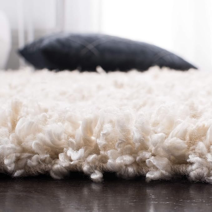 SAFAVIEH Sheep Shag Collection 5' x 8' Ivory SSG212A Handmade 1-inch Thick Area Rug