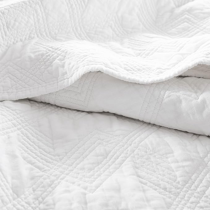 WDCOZY 100% Cotton Queen Size Quilt Set - White Pre-Washed Soft Lightweight Modern Bedspread, Farmhouse Country Rustic Coverlet, Textured Like Linen, Shabby Chic Gauze Bedding, 3 Pieces