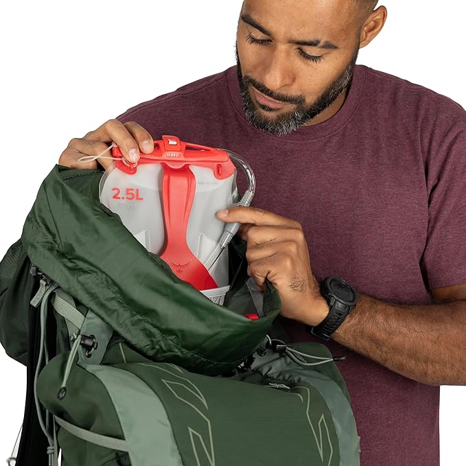 Osprey Talon 33L Men's Lightweight Hiking Backpack - Daypack for Travel & Camping, Black/Coal Grey