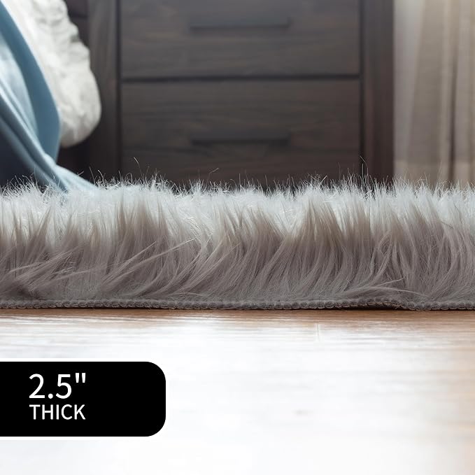 Gray Faux Fur Shaggy Rug - Oversized 6ft x 9ft Super Soft Living Room Carpet - Gray Decor for Bedroom