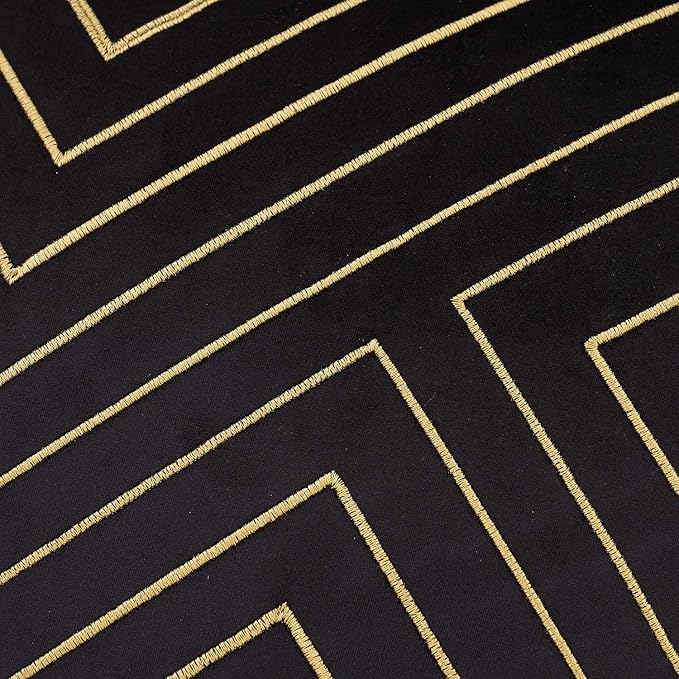 Avigers 18 x 18 Inch Black Gold Striped Geometric Lines Embroidery Velvet Cushion Case Luxury Modern Throw Pillow Cover Decorative Pillow for Couch Living Room Bedroom Car 45 x 45cm