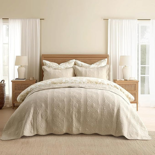 EVERGRACE 100% Cotton Scallop Quilt Set, Queen Size 3 Piece Set – Lightweight Bedspread with 2 Shams, Soft Prewashed Matelasse Coverlet for Cozy and Elegant Bedding, Flax Beige
