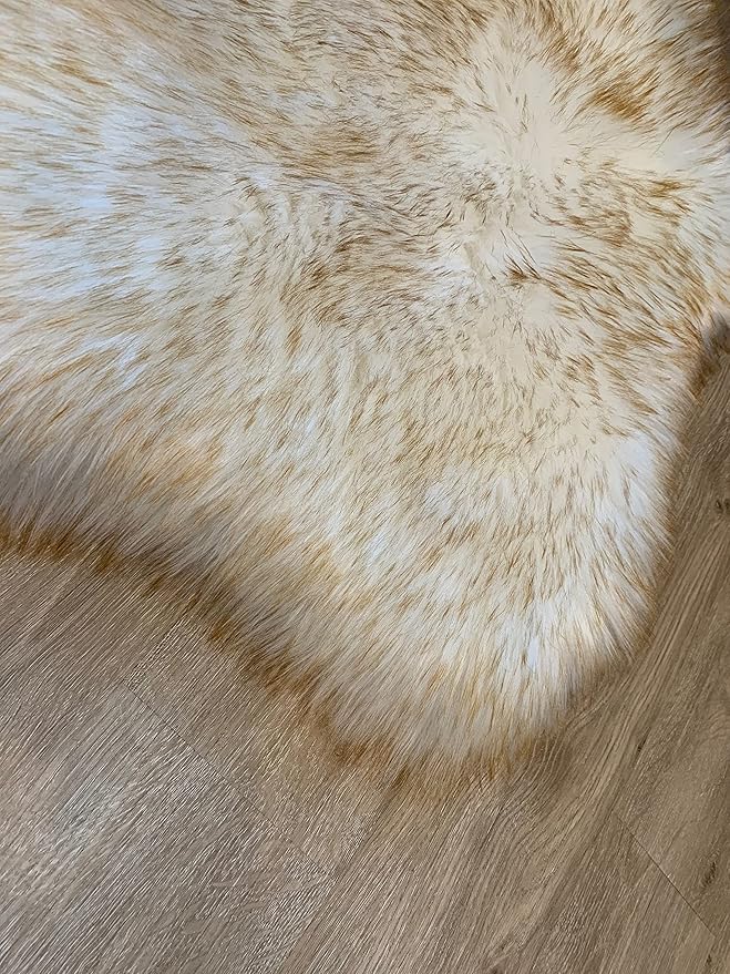 LAMBZY Faux Sheepskin Super Soft Hypoallergenic Silky Shag Rug for Living Room, Kids Room, Sofa (Decto 10 Pelts 6'x10', White/Brown Tips)