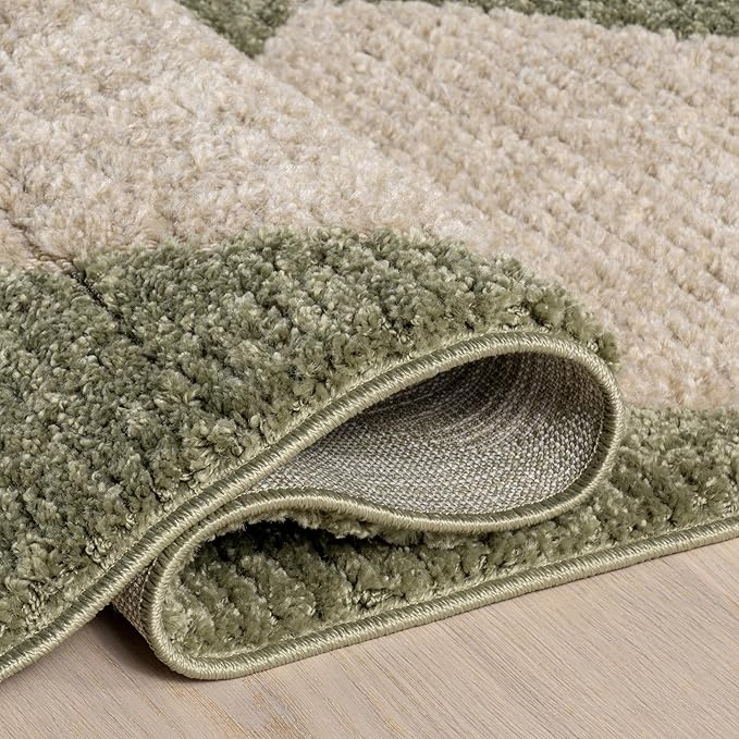 Nuloom Marissa Green/Ivory, 6'7" x 9', Diamond, Tassel, Soft and Cozy, High Traffic, Stain Resistant, Easy Clean, Durable Area Rug for Bedroom, Living Room, Dining Space, Den, Foyer, Entryway