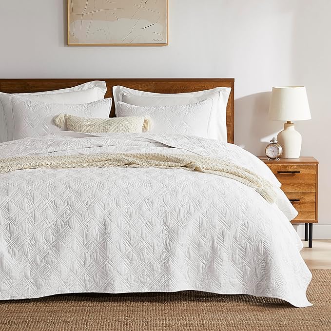 WDCOZY 100% Cotton Queen Size Quilt Set - White Pre-Washed Soft Lightweight Modern Bedspread, Farmhouse Country Rustic Coverlet, Textured Like Linen, Shabby Chic Gauze Bedding, 3 Pieces