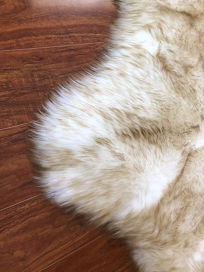 Free Shape Luxury Soft Fluffy Shag Area Rug Sexto 6 Pelts 6'x6',180x180 cm - Vegan Fur Ultra Soft Indoor Carpet Nursery Rugs for Bedroom Home Decor, White with Brown Tips