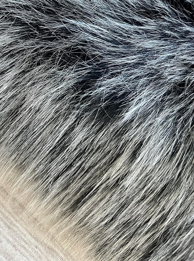 Free Shape Luxury Soft Fluffy Shag Area Rug Single Quarto 4 Pelts 4'x6',120x180 cm - Vegan Fur Ultra Soft Indoor Carpet Nursery Rugs for Bedroom Home Decor, Black with White Tips