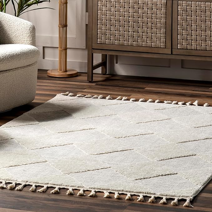Nuloom Marissa Off-White/Grey, 7'10" x 10', Diamond, Tassel, Soft and Cozy, High Traffic, Stain Resistant, Easy Clean, Durable Area Rug for Bedroom, Living Room, Dining Space, Den, Foyer, Entryway