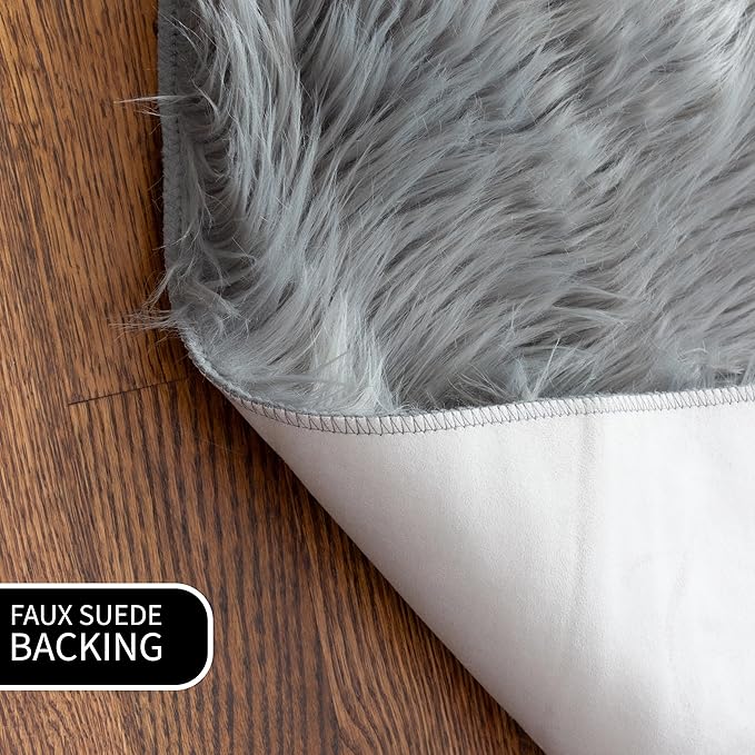 5 ft Round Fluffy Gray Rug – Plush Faux Fur Rug for Bedroom, Living Room, or Nursery – Cozy Faux Sheepskin Home Decor