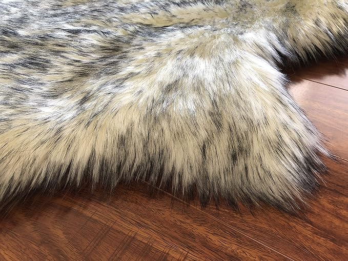 LAMBZY Faux Sheepskin Super Soft Free Shape Silky Shag Rug, Luxury Shaggy Silky Plush Carpet for Bedrooms Rugs Living Room Sofa Floor Rugs (4 Pelts 4'x6', 120cm X 180cm White with Black Tips)