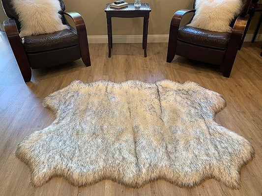 LAMBZY Faux Sheepskin Super Soft Hypoallergenic Silky Shag Rug for Living Room, Kids Room, Sofa (Quarto 4 Pelts 4'x6', White/Black Tips)