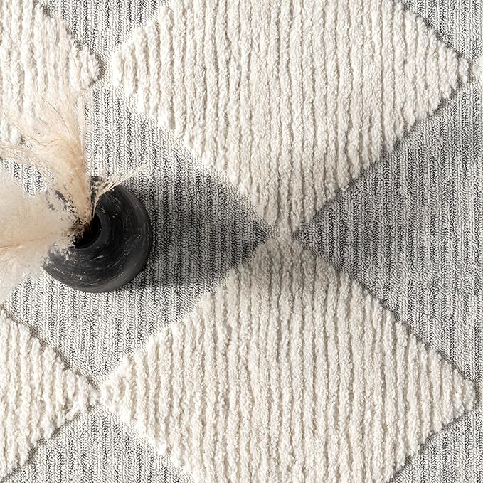Nuloom Marissa Off-White/Grey, 7'10" x 10', Diamond, Tassel, Soft and Cozy, High Traffic, Stain Resistant, Easy Clean, Durable Area Rug for Bedroom, Living Room, Dining Space, Den, Foyer, Entryway