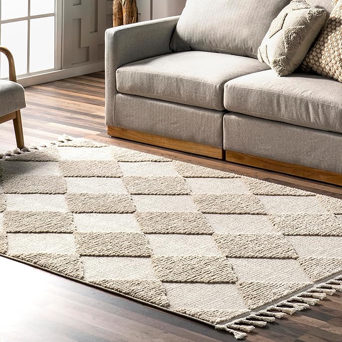 Nuloom Marissa Beige/Ivory, 6' Square, Diamond, Tassel, Soft and Cozy, High Traffic, Stain Resistant, Easy Clean, Durable Area Rug for Bedroom, Living Room, Dining Space, Den, Foyer, Entryway