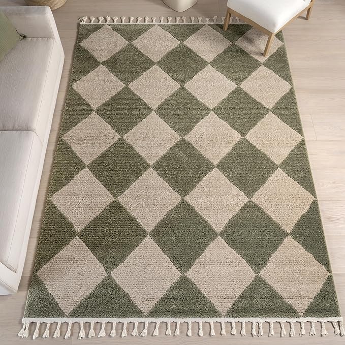 Nuloom Marissa Green/Ivory, 6'7" x 9', Diamond, Tassel, Soft and Cozy, High Traffic, Stain Resistant, Easy Clean, Durable Area Rug for Bedroom, Living Room, Dining Space, Den, Foyer, Entryway